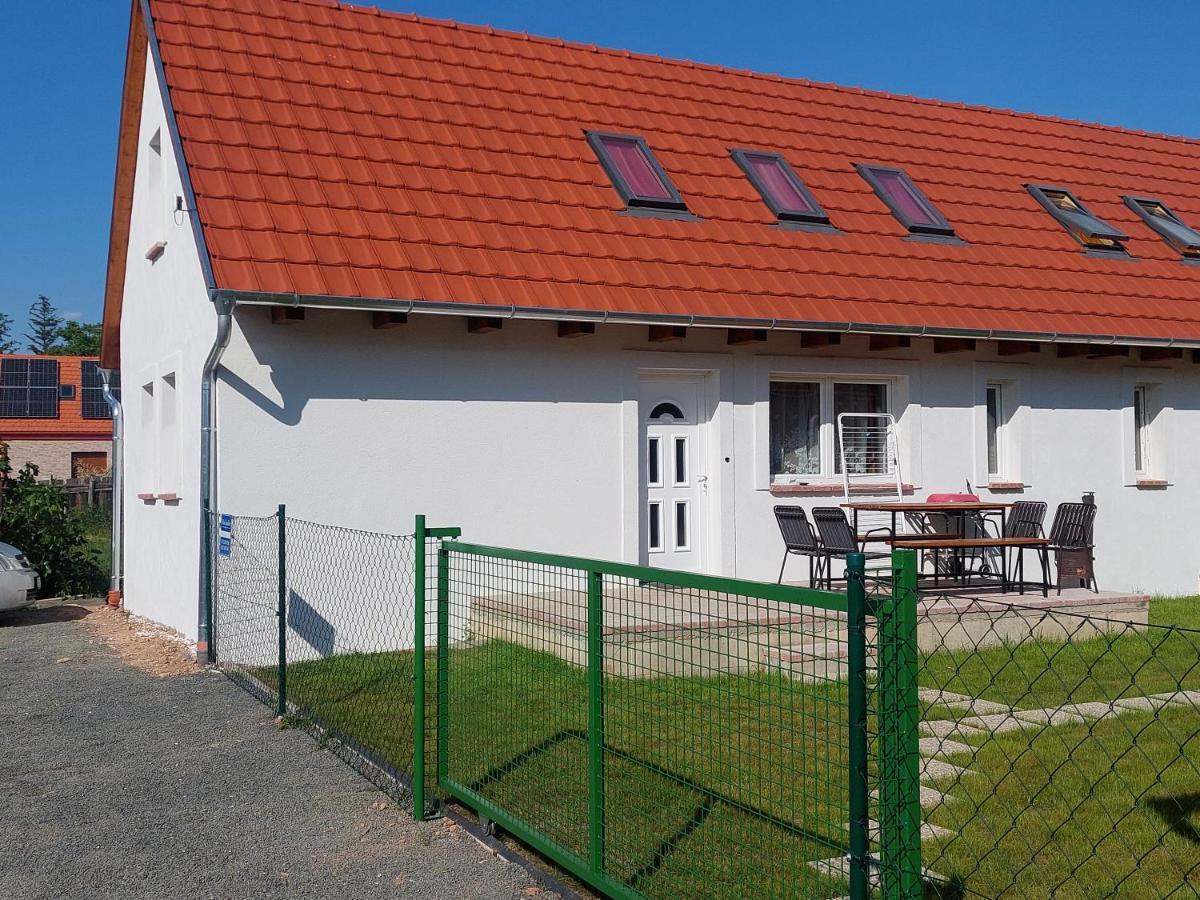 Orban Nyaralohaz Villa Kovagoors ภายนอก รูปภาพ